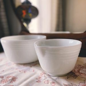 Vintage Pyrex Mixing Bowl Set